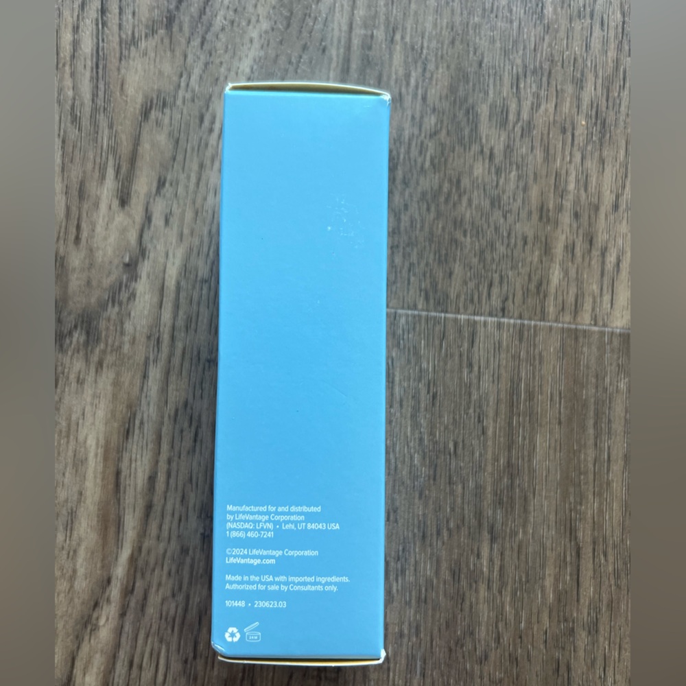 TrueScience TrueClean Refining Cleanser - Picture 5 of 5